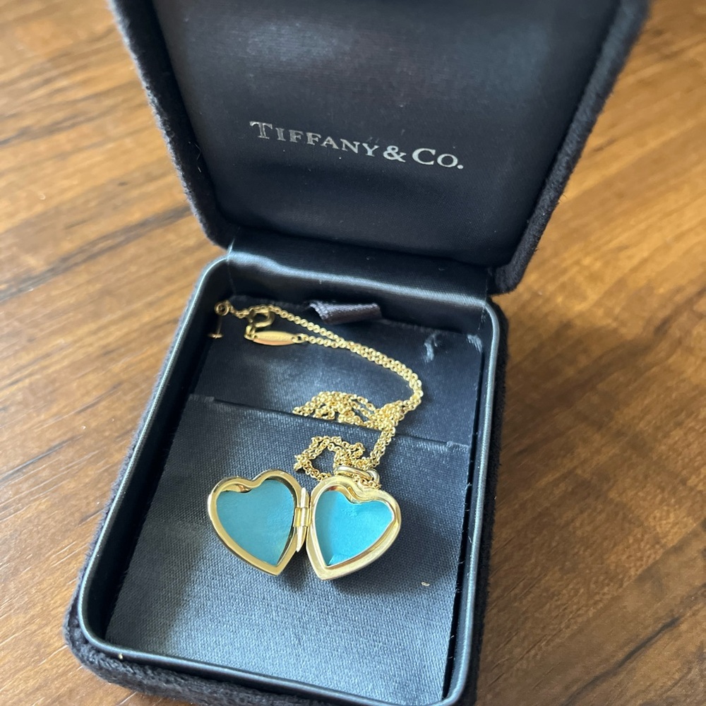 Tiffany Note Mom Heart Gold 14K/18K Locket Necklace with Box
